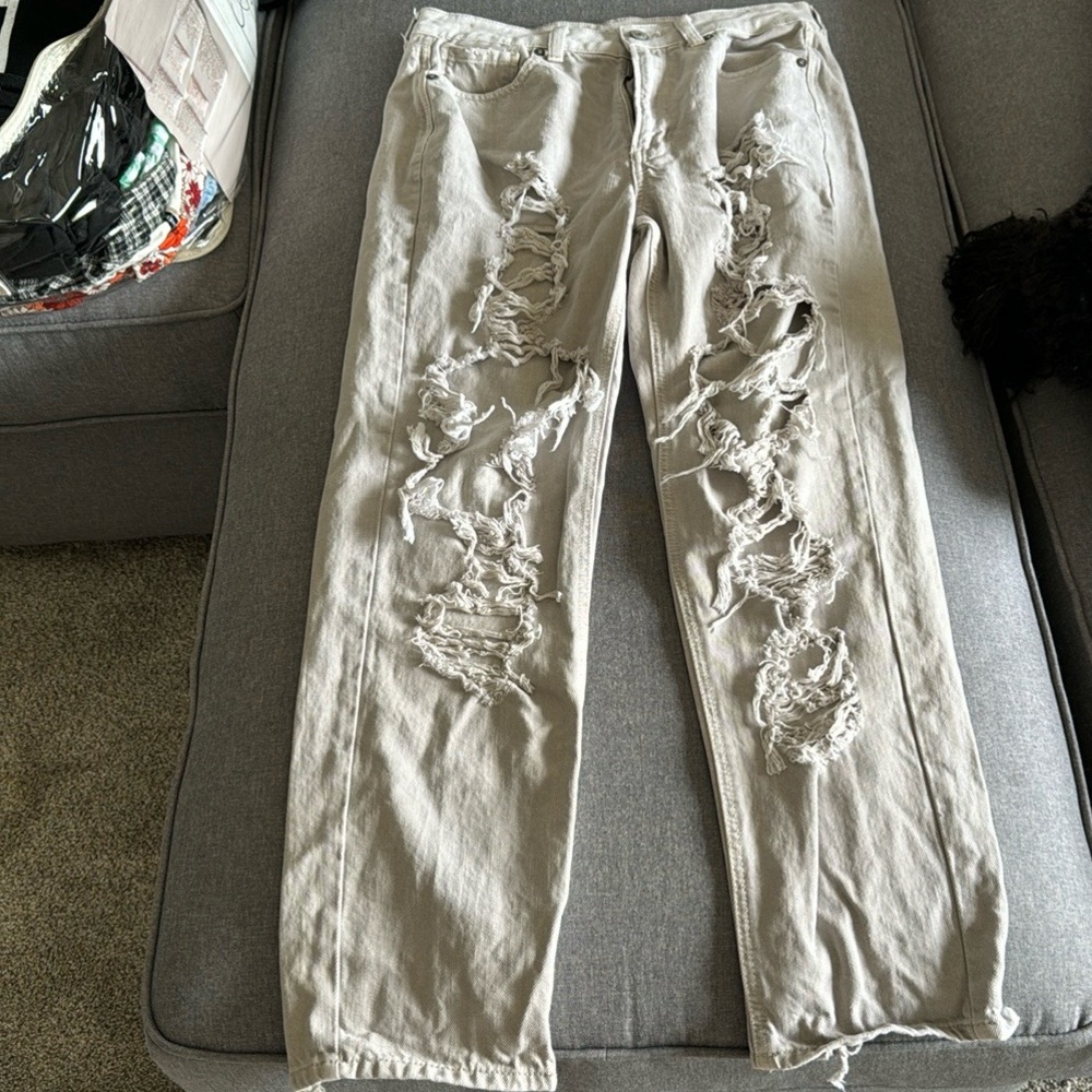 American Eagle Mom Jeans Size 8 Regular